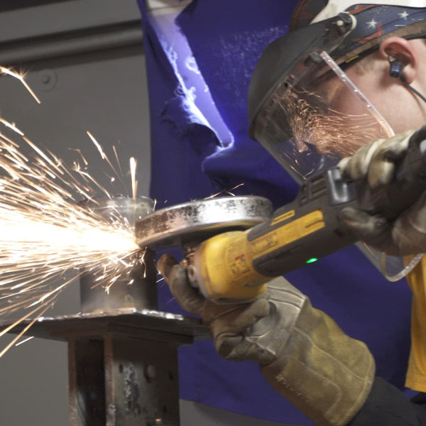 building-trades-apprentice-grinding